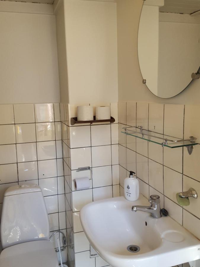 Cosy Single Bedroom Farm stay Stege